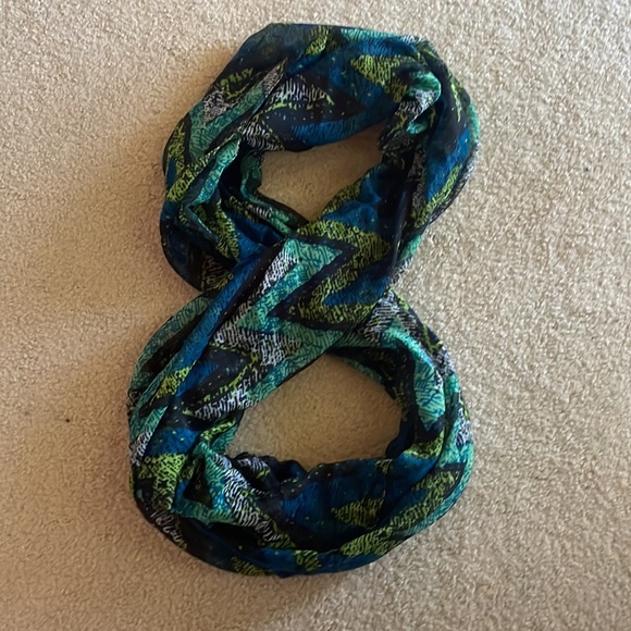 Blue & Green Patterned Infinity Scarf - Picture 2 of 5